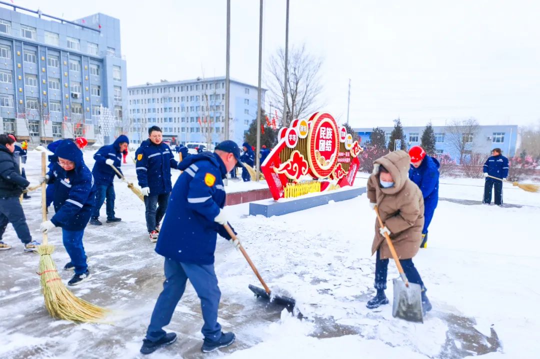 內(nèi)蒙宜化：迎風(fēng)戰(zhàn)雪保安全，勠力同心促生產(chǎn)(圖2)