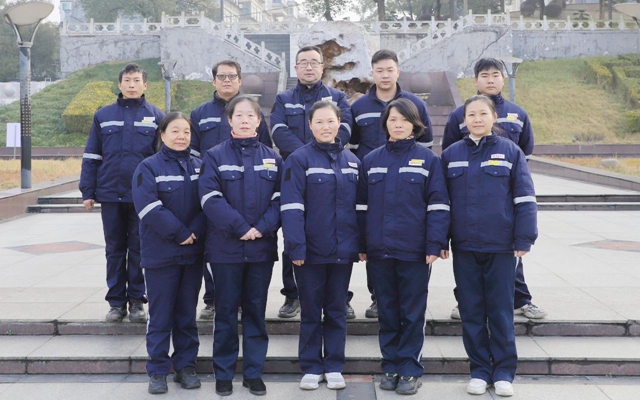 喜報(bào)！全國表彰，股份公司猇亭片區(qū)電解四班榜上有名！